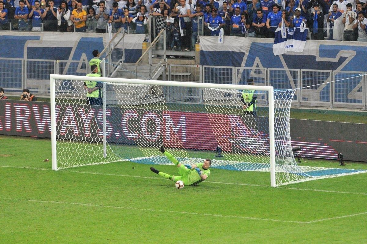 Armani defendeu cobrana de Henrique