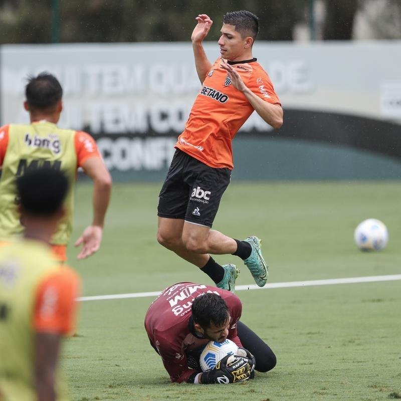 Fotos do treino do Atltico neste domingo na Cidade do Galo (21/11)