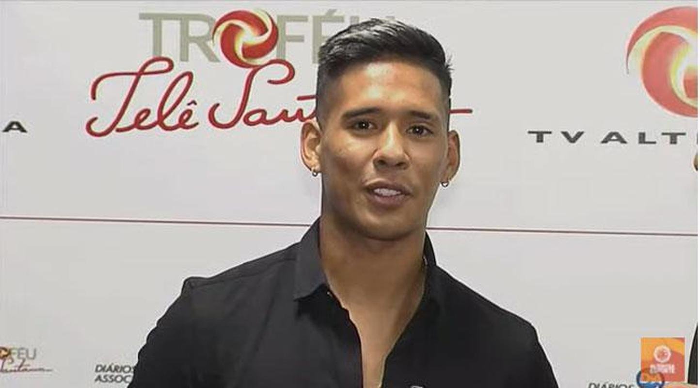 Zaracho, do Atltico, ganhou um dos prmios de melhor meia