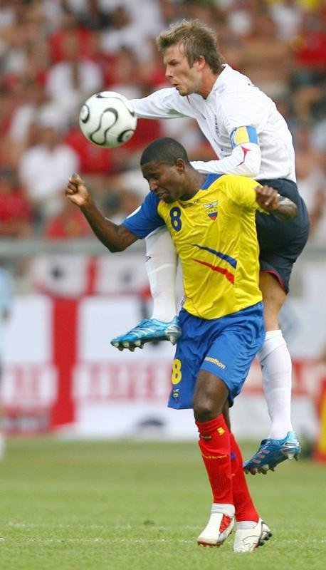 Edison Mndez jogou trs edies de Copa do Mundo. Antes de defender o Atltico, jogou as copas de 2002 (trs jogos como titular e um gol) e 2006 (quatro jogos como titular). Ele tambm participou da Copa de 2014, no Brasil, entrando no segundo tempo de uma partida. 