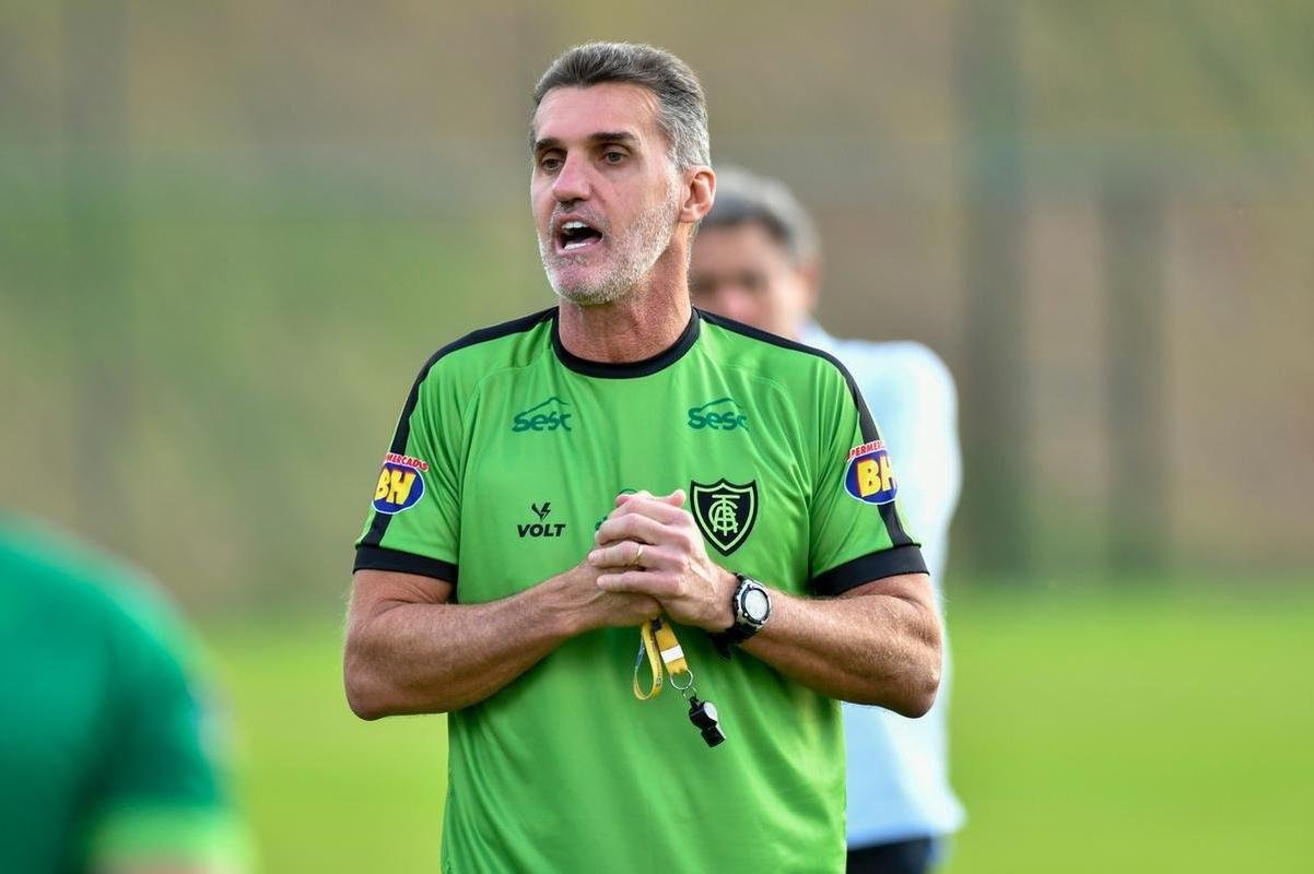 Vagner Mancini (2021): 21 jogos, 6 vitrias, 9 empates, 5 derrotas (47,6% de aproveitamento)