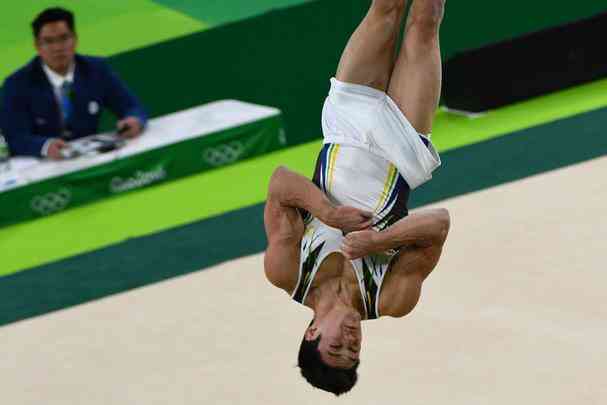 Nory ficou em terceiro e garantiu a medalha de bronze na prova de solo da ginástica