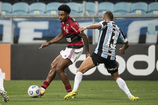 Fotos do jogo entre Grmio e Flamengo, na Arena do Grmio, em Porto Alegre, pela segunda rodada do Campeonato Brasileiro (23/11/2021)