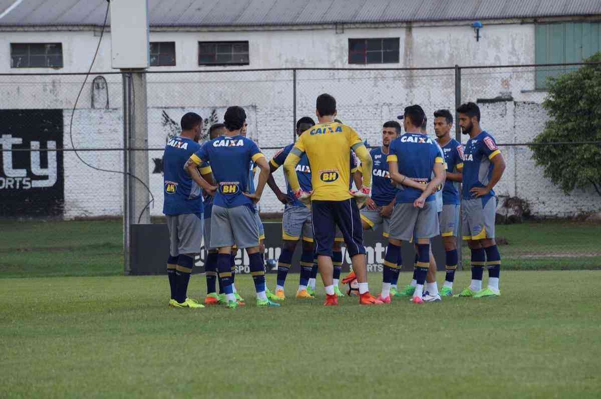 Imagens do treino do Cruzeiro antes do jogo contra o Nacional-PAR, pela Copa Sul-Americana