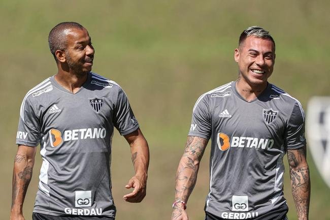 Fotos do treino do Atl�tico na Cidade do Galo nesta quinta-feira (7). Jair fez atividades com bola, mas pouco contato, enquanto Keno fez trabalhos leves com bola e corridas em campo.