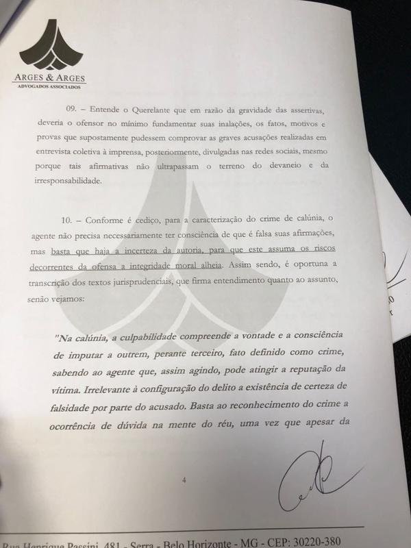 Futuro vice de futebol do Cruzeiro entrou com queixa crime contra Bruno Vicintin, por calnia. Na quarta-feira, Vicintin acusou Itair de t-lo ameaado de morte