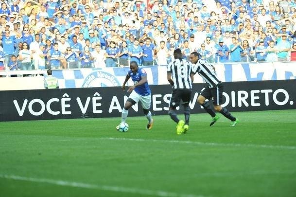 Imagens do jogo entre Cruzeiro e Botafogo, pela 19 rodada do Brasileiro, no Mineiro