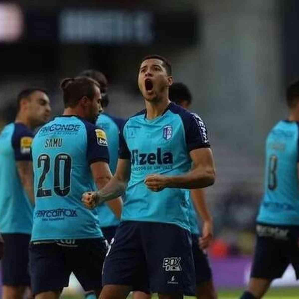 Jogadores minimizam sufoco e exaltam luta do Cruzeiro em empate