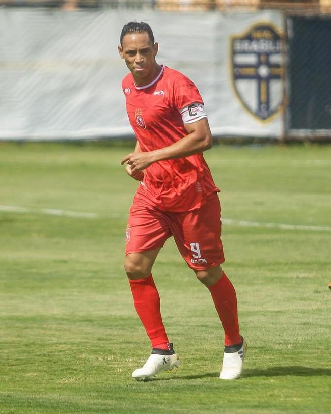 Ricardo Oliveira - Deixou o Atltico em 2020 e acertou com o Coritiba. Em 2021, ficou sem clube. J no ano passado, disputou o Campeonato Mineiro pelo Athletic. Em 2023, defende as cores do Braslia e j tem um gol marcado.