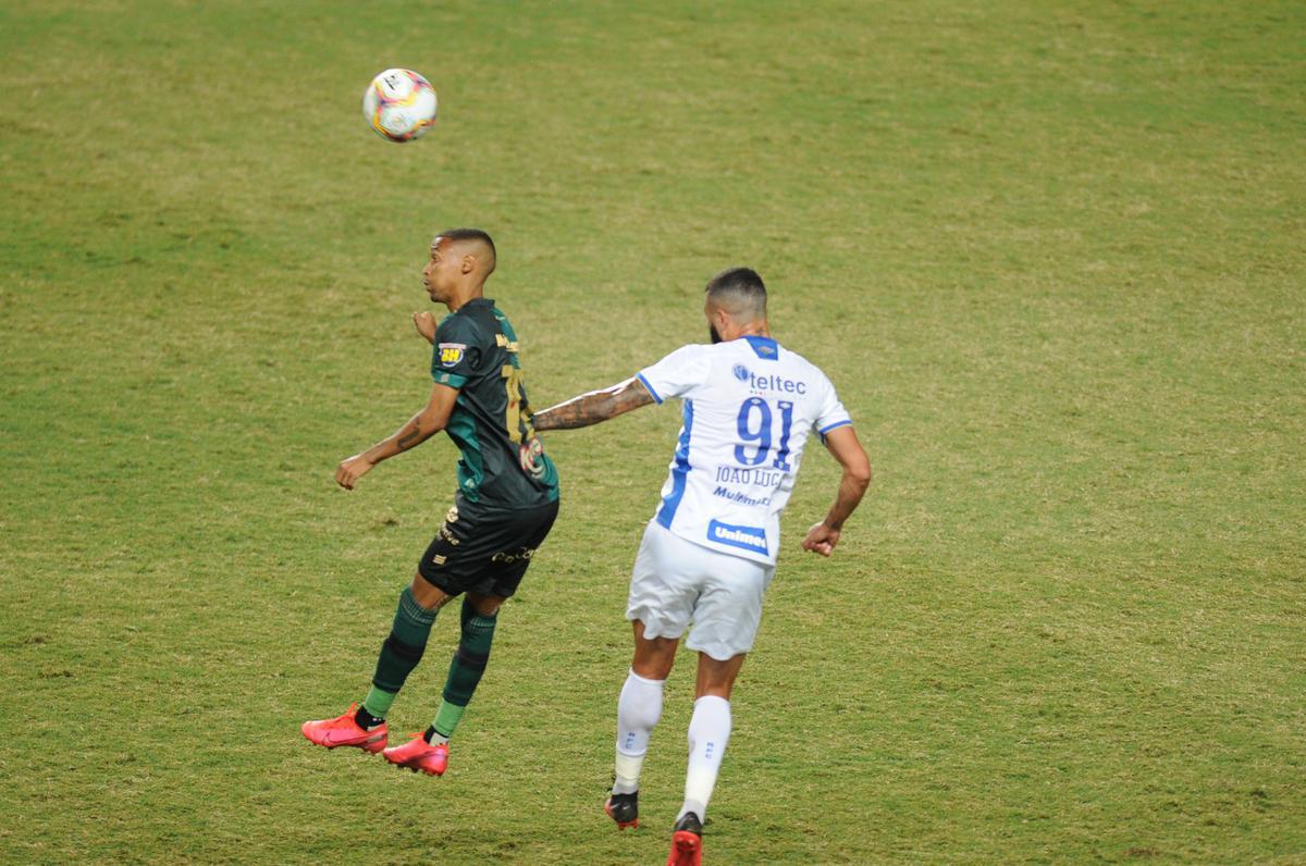 Fotos do jogo entre Amrica e Ava, no Independncia, em Belo Horizonte, pela 38 rodada da Srie B do Campeonato Brasileiro