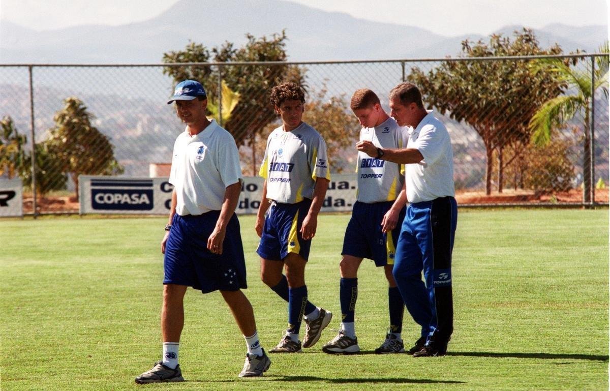 JULHO - Dia a dia de treinos do Cruzeiro na temporada que culminou com a Trplice Coroa