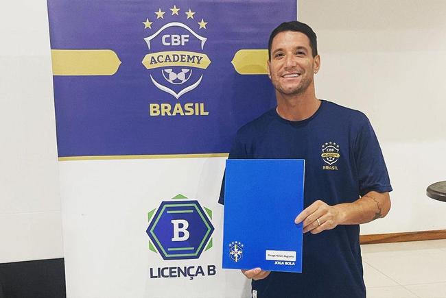 Thiago Neves - Deixou o Cruzeiro em 2020 e acertou com o Grmio. No mesmo ano, fechou com o Sport e ficou no clube at o fim de 2021. Desde ento, no fechou com nenhum outro clube e iniciou cursos na CBF Academy.