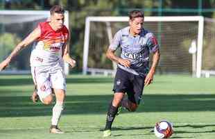 Com gols de Fred e Carlos Csar, Atltico vence jogo-treino contra Guarani de Divinpolis, na Cidade do Galo, por 2 a 0