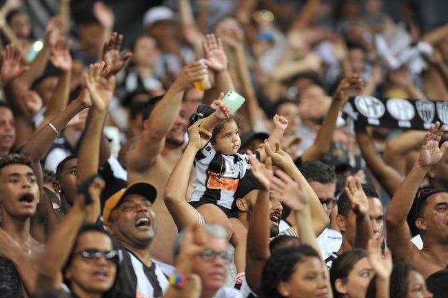 Fotos do jogo entre Atl�tico e Internacional, na estreia da S�rie A de 2022, no Mineir�o