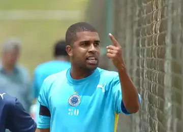 Ex-jogador do clube disse que a Raposa montou elenco competitivo neste ano, mas precisa de novas contratação para permanecer na elite