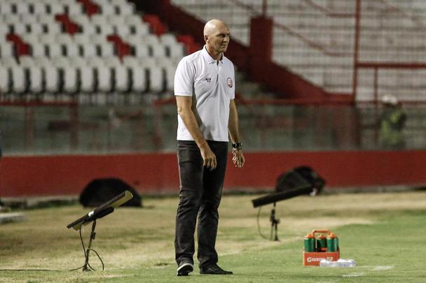 Em partida disputada nos Aflitos, Náutico faz estreia no Nordestão 2020 contra o River-PI, que é comandado por Márcio Goiano, técnico que antecedeu Gilmar Dal Pozzo no Timbu