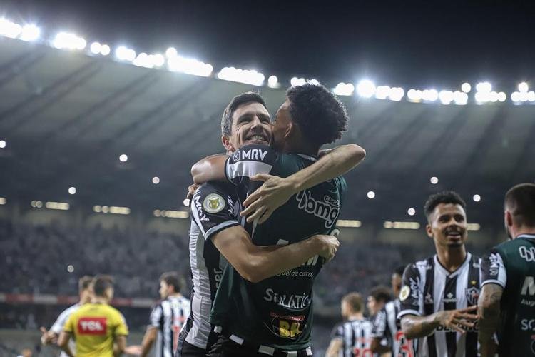 Nacho Fernández - Atlético - 10 gols