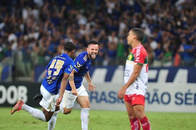 Fotos da partida entre Cruzeiro e Brusque, no Mineiro, em BH, pela 35 rodada da Srie B do Brasileiro
