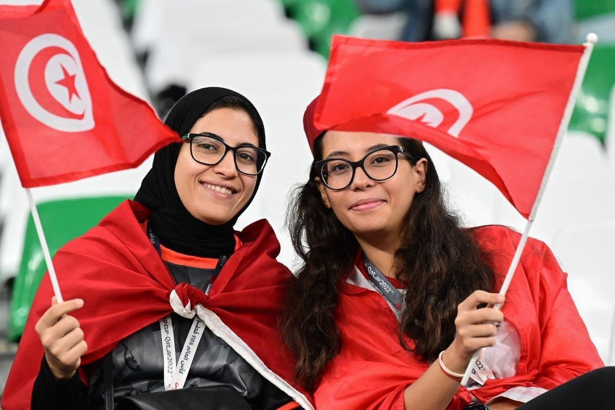 Torcedores de Tunsia e Frana na partida pelo Grupo D da Copa do Mundo do Catar