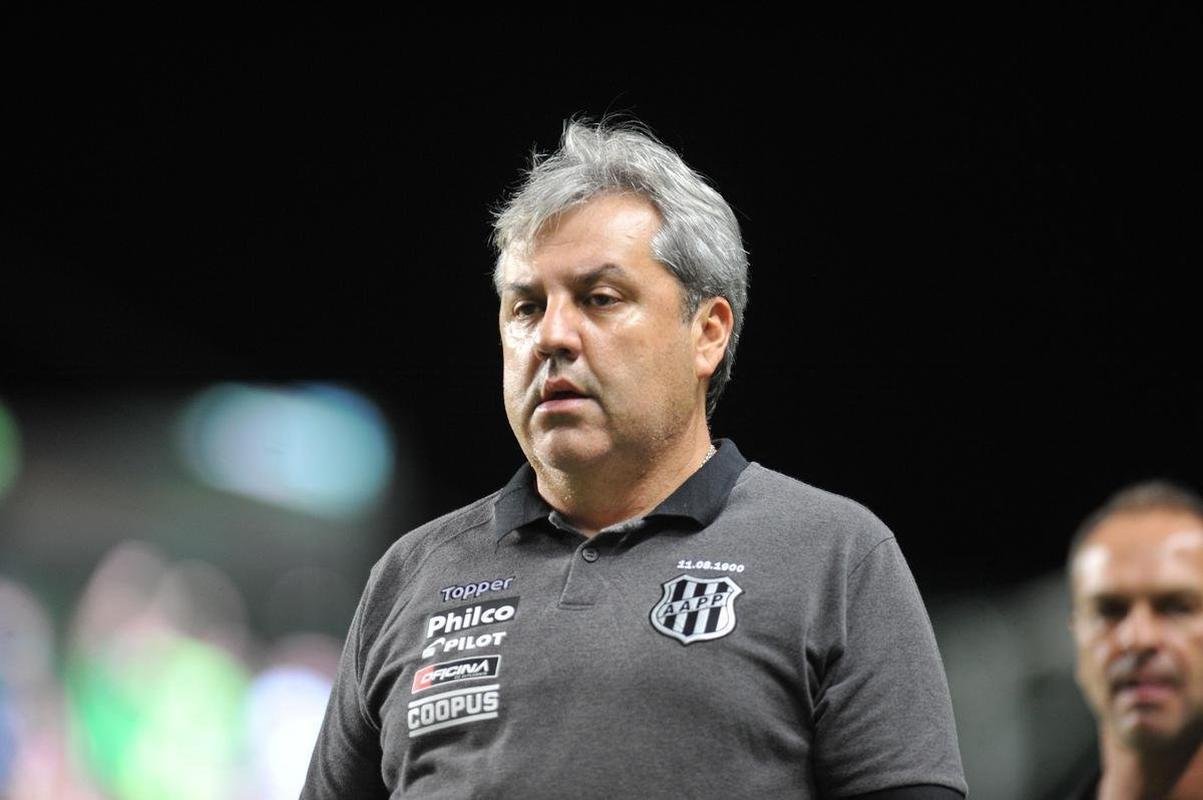 O tcnico de futebol Gilson Kleina (PP) no conseguiu se eleger deputado federal pelo Paran. Recebeu 840 votos.
