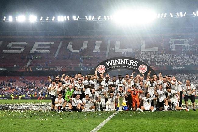 Eintracht bate o Rangers nos pnaltis, em Sevilla, e fatura a Liga Europa 