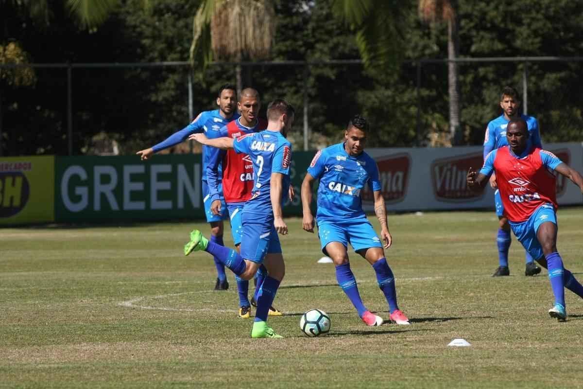 Imagens do treino do Cruzeiro nesta tera-feira (11 de julho) na Toca da Raposa II