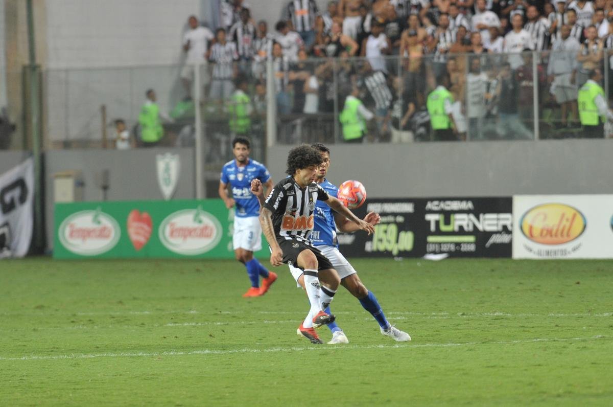 Fotos do segundo tempo do clssico, no Independncia, pela final do Mineiro