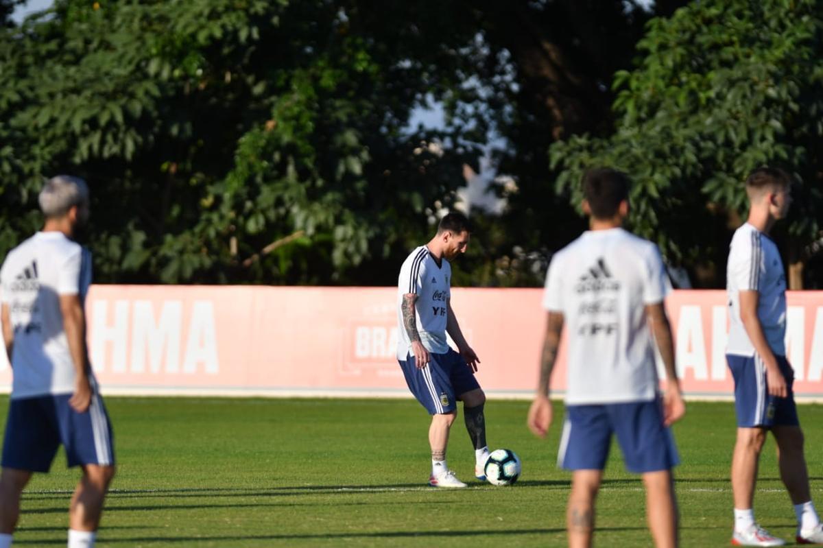 Na Toca II, Seleo Argentina fechou preparao para duelo com o Brasil