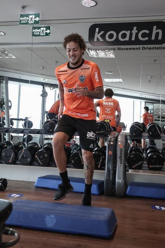 Jogadores do Atltico fizeram uma atividade regenerativa em So Paulo nesta quarta-feira, dia seguinte ao empate por 0 a 0 com o Palmeiras