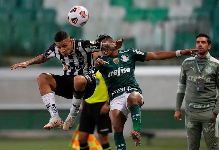 Fotos do jogo de ida da semifinal da Copa Libertadores de 2021, entre Palmeiras e Atltico, no Allianz Parque, em So Paulo