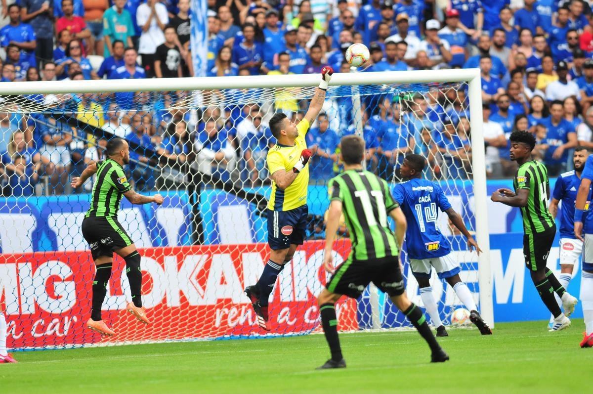 Cruzeiro e Amrica se enfrentaram em clssico pela 5 rodada do Campeonato Mineiro