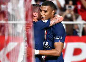 Atacante francês fez um dos gols da vitória da equipe sobre o Urawa Reds, por 3 a 0; Pablo Sarabia e Arnaud Kalimuendo completaram o placar