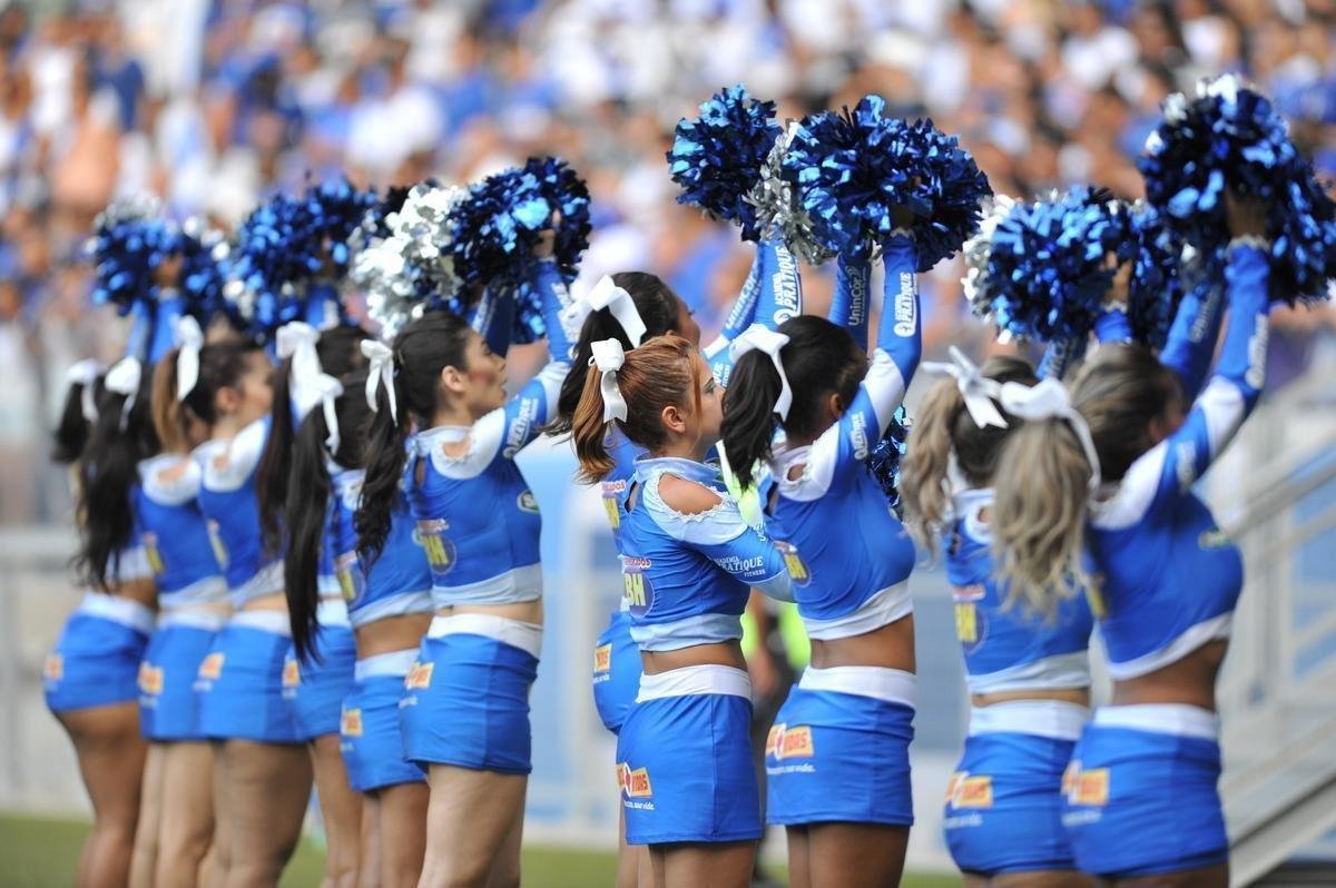 Fotos de Cruzeiro x Villa Nova, no Mineiro, pela stima rodada do Campeonato Mineiro