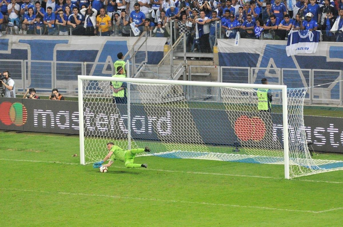 Armani tambm defendeu cobrana de David