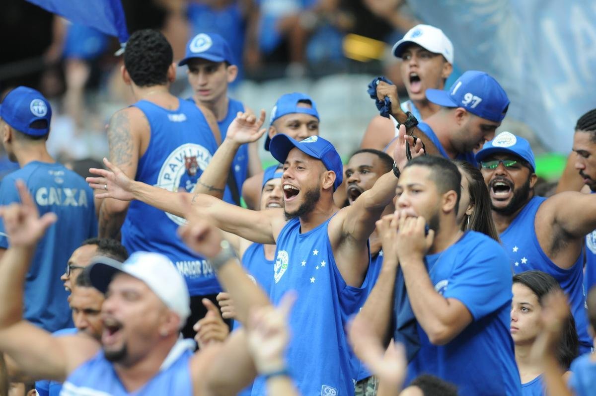 Fotos da vitria do Cruzeiro sobre o Tombense, no Mineiro, por 2 a 0