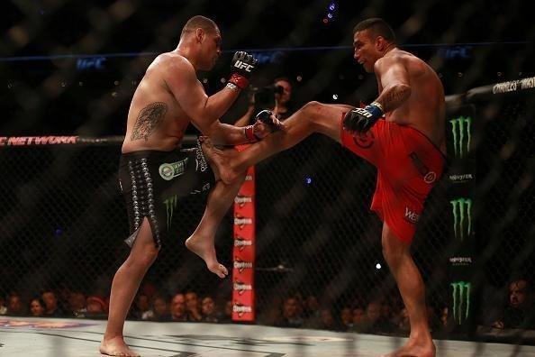 Fotos da vitória arrasadora de Fabrício Werdum sobre Cain Velasquez