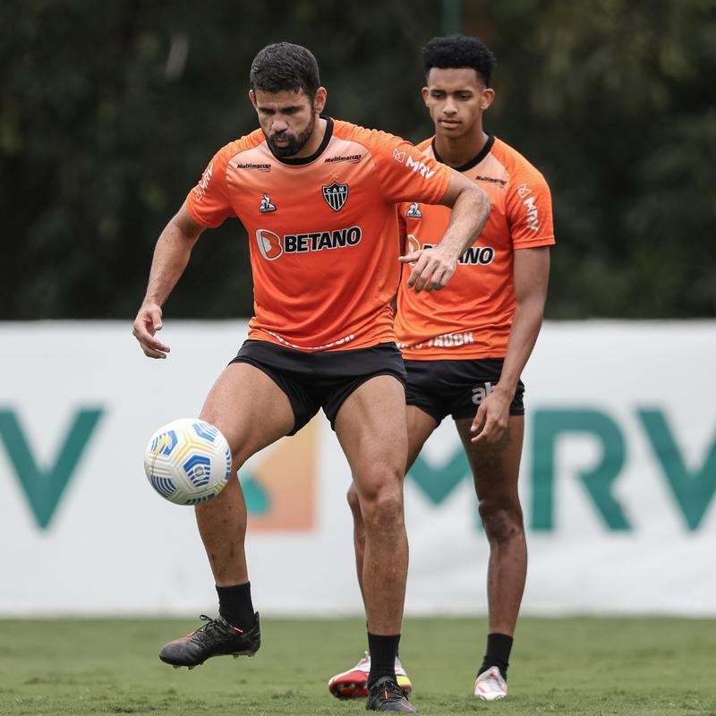 Fotos do treino do Atltico neste domingo, 14/11/2021