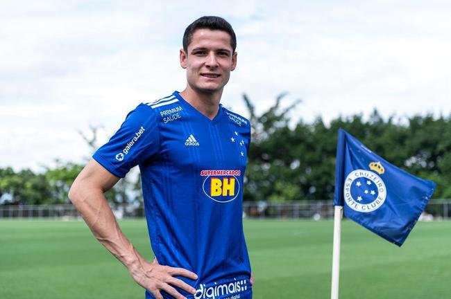 Matheus Barbosa foi anunciado pelo Cruzeiro em 12 de fevereiro. Seu �ltimo clube foi o Cuiab�. At� aqui, o meio-campista disputou seis jogos com a camisa celeste. 