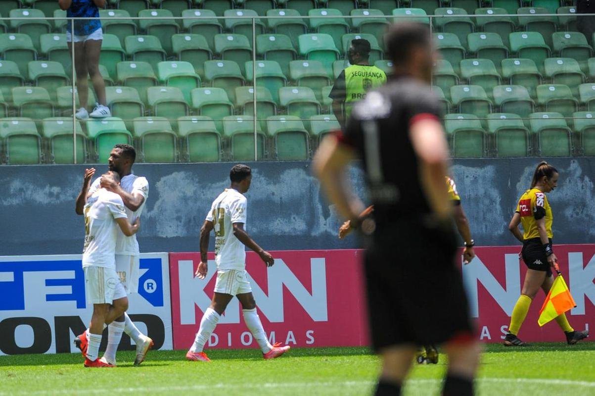 
Cruzeiro e Brasil de Pelotas-RS tm objetivos distintos na Srie B 