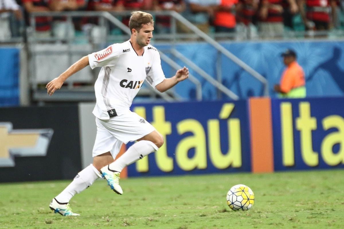 Joo Figueiredo - Estreou pelo profissional no Campeonato Brasileiro de 2016, contra o Vitria. Atuou trs vezes pelo time de cima, mas no se firmou. Em 2017, foi emprestado ao Democrata-GV e depois integrou o time de aspirantes.