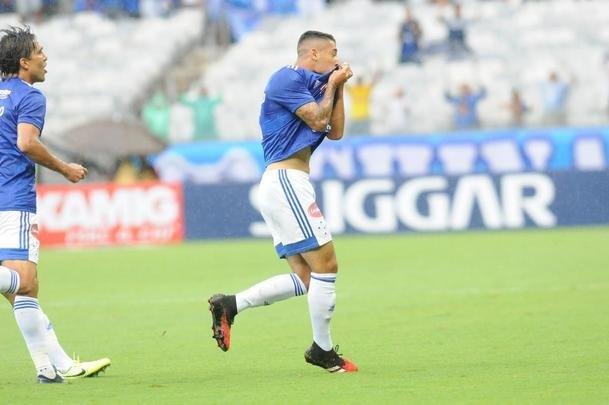 No Mineiro, Cruzeiro vence Uberlndia pela stima rodada do Campeonato Mineiro 