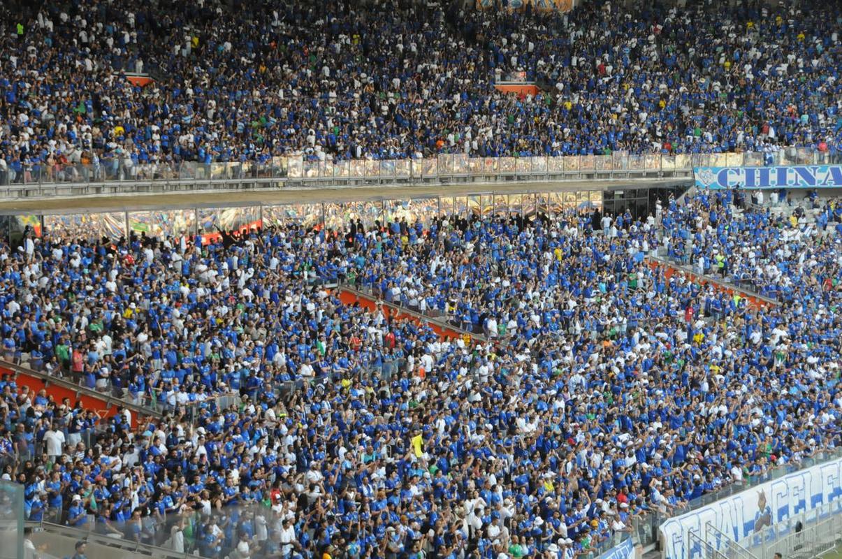 Cruzeiro x Bahia: fotos da torcida da Raposa no Mineiro