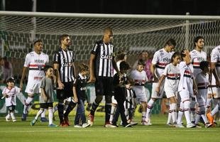 Atl�tico saiu atr�s, conseguiu virada com R�ger Guedes e Ricardo Oliveira, mas cedeu empate no Morumbi