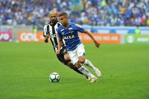 Imagens do jogo entre Cruzeiro e Botafogo, pela 19 rodada do Brasileiro, no Mineiro