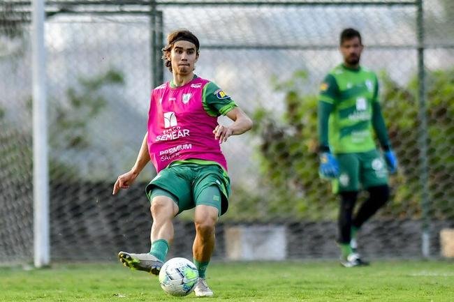 Z� Ricardo de olho no caneco: 