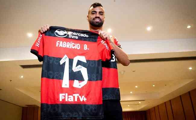 Zagueiro foi apresentado como reforo do Flamengo
