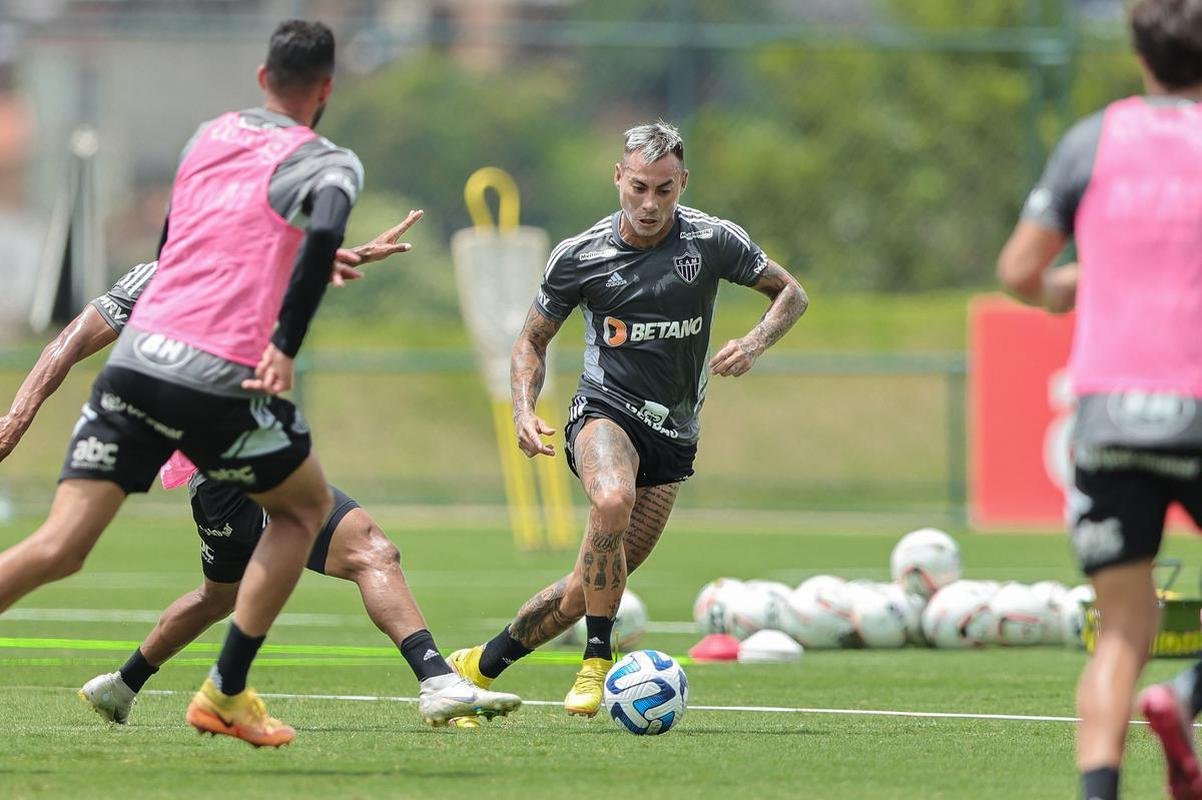 Atltico teve um dia de folga aps o empate com o Cruzeiro no clssico. Elenco de Coudet retomou atividades na Cidade do Galo na tarde desta quarta-feira (15/2).
