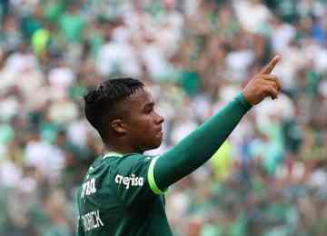 Atacante de 16 anos do Palmeiras desabafou sobre a pressão que tem sofrido neste início da temporada; jogador não conseguiu repetir boas atuações do ano passado