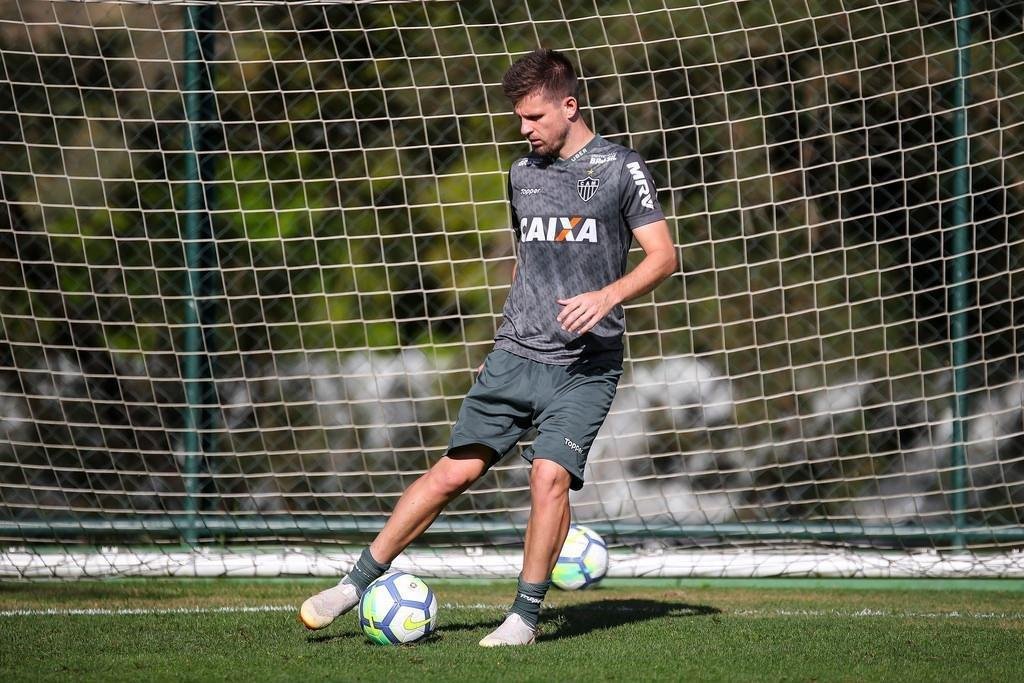 Aps empate no clssico, Atltico volta aos treinos na Cidade do Galo