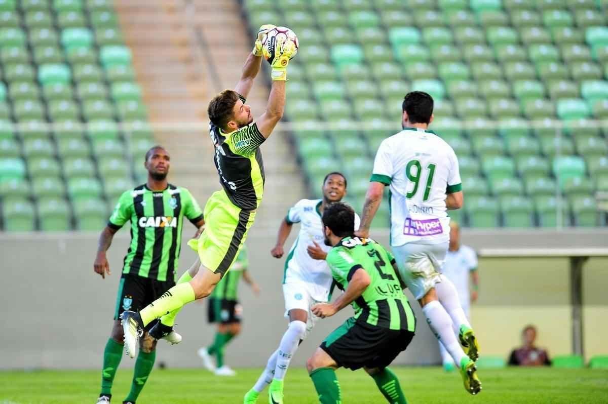 Amrica e Guarani se enfrentaram, no Horto, pela 14 rodada da Srie B do Campeonato Brasileiro